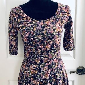 LulaRoe Small Nicole Dress